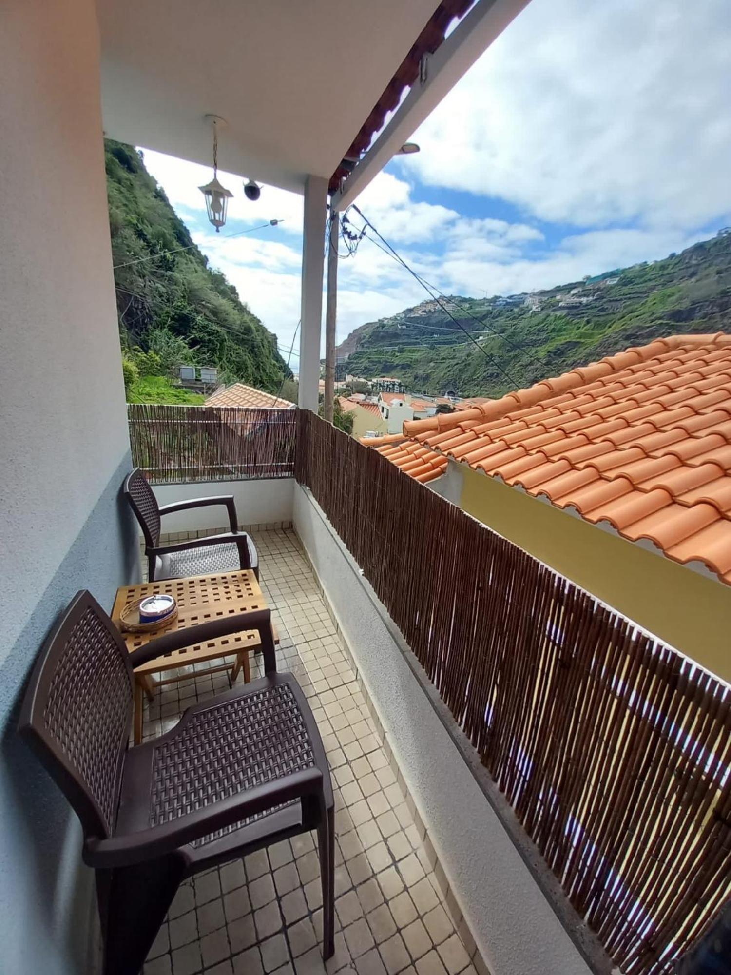 2 Bed Room Apartment , Sea View, 10 Minutes Walk To The Beach Ribeira Brava Exterior foto